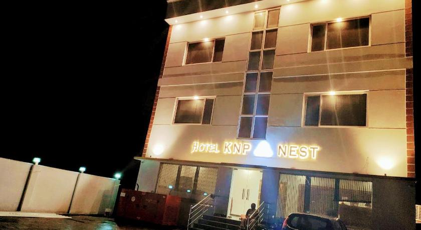 Hotel KNP Nest