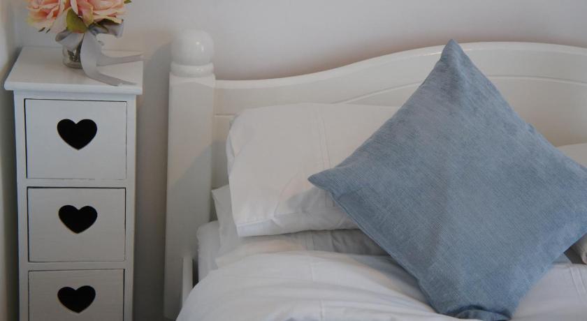 Image of Small Double Room 13
