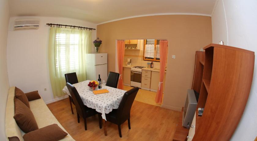 Apartments Vedrana photo