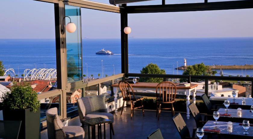 HOTEL BRONTE - image 6