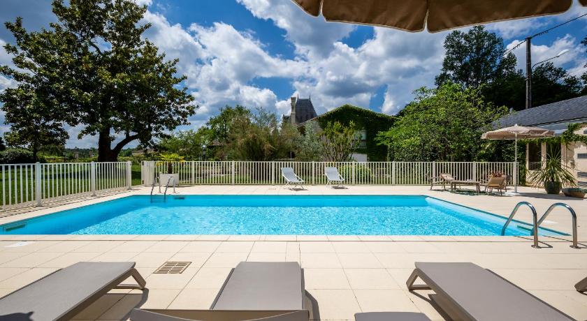 Chateau Meyre photo