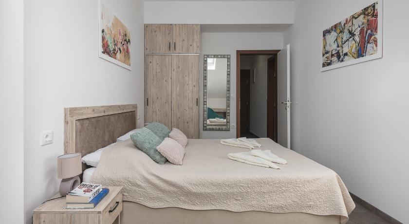 Image of Deluxe Family Suite 5