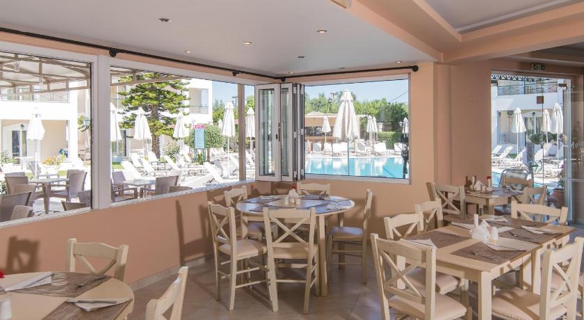 Maistrali Hotel - image 2