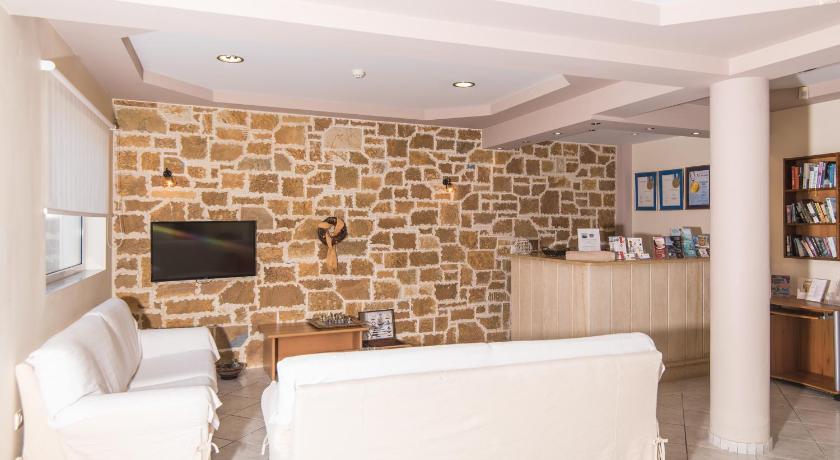 Maistrali Hotel - image 4