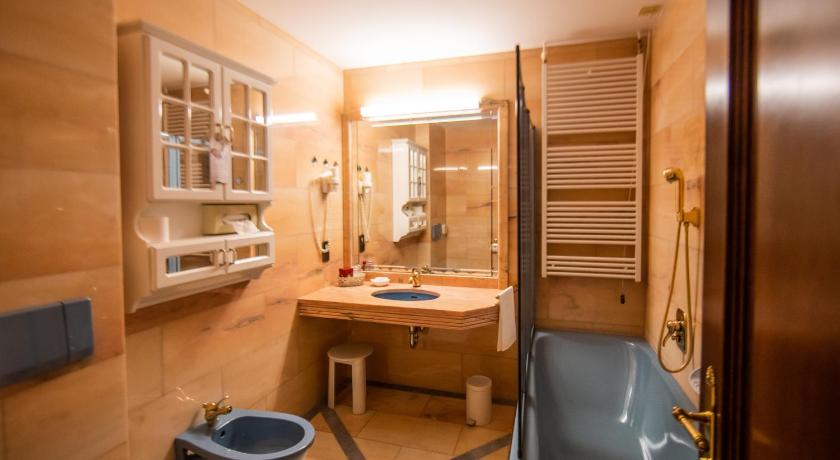 Divvietīgs biznesa klases numurs (1 gulta) (Business Double Room) attēls 2