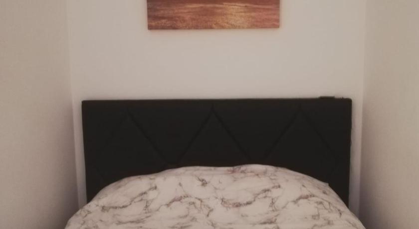 Image of Studio Apartment 0