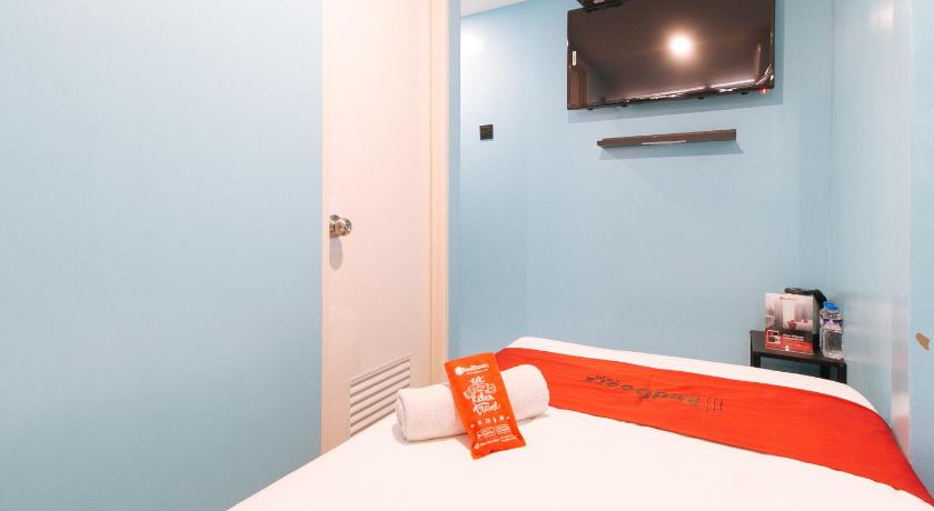 Image of Family Room 16