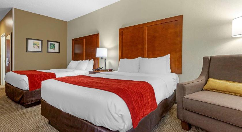 Comfort Inn & Suites Lenoir Hwy 321 Northern Foothills