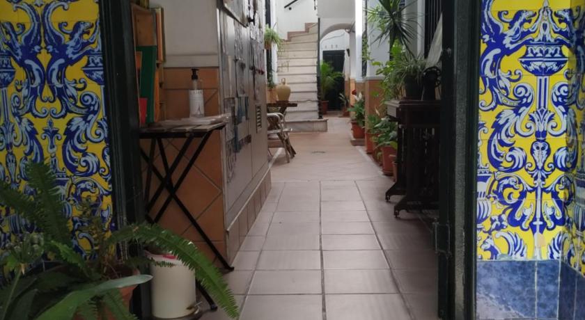 Apartamentos Fernando El Catolico photo