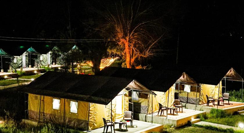 Cozy Ethnic Camp photo