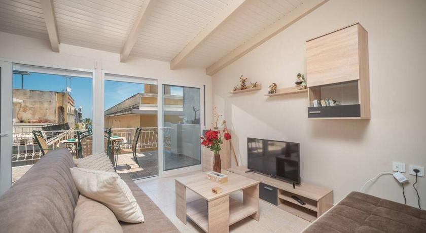 El sueno de Zante City Center Apartments — Hotel in Zakynthos Island
