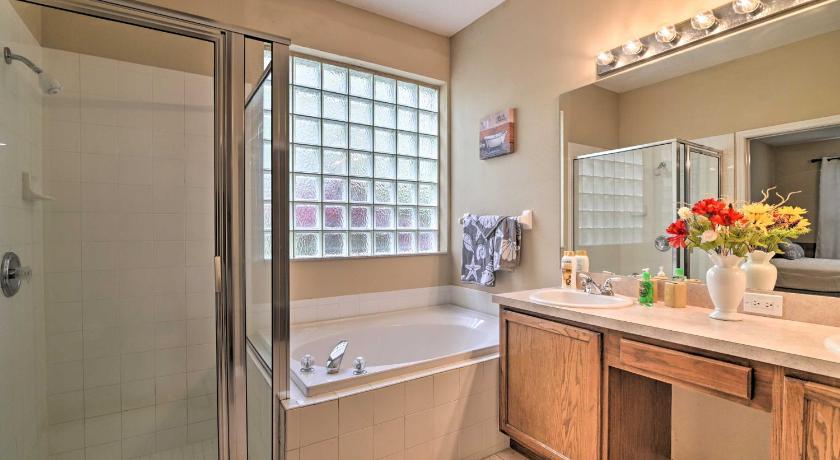 Spacious Brandon Home about 12 Miles to Tampa! photo