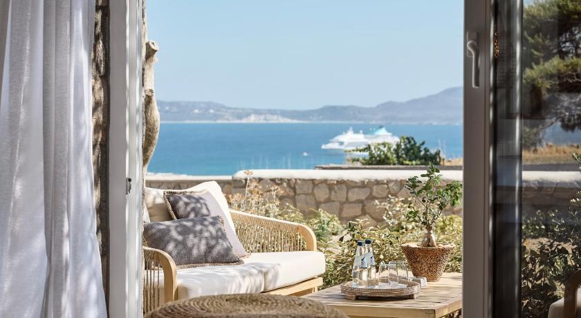 Nirome Luxury Suites photo