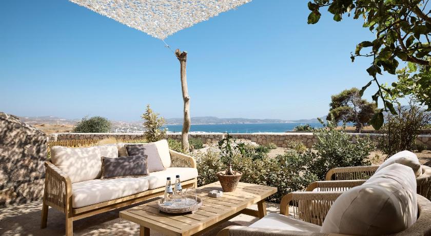 Nirome Luxury Suites photo