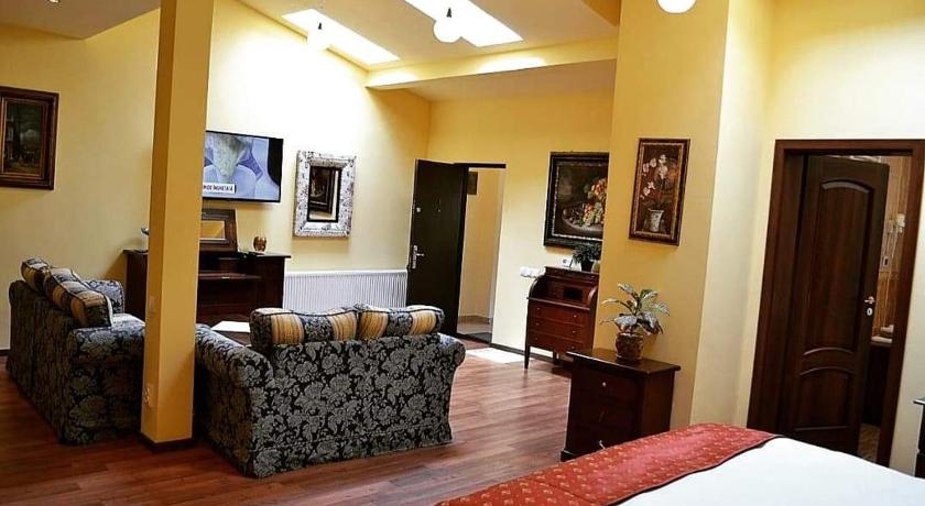 Casa Republicii — Hotel in Brasov