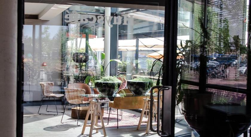 Hotel Restaurant Grandcafe 't Voorhuys photo
