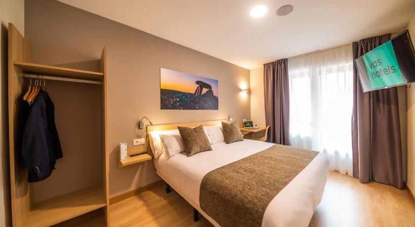 Hotel Vas Vitoria AutoCheckIn — Hotel in Vitoria