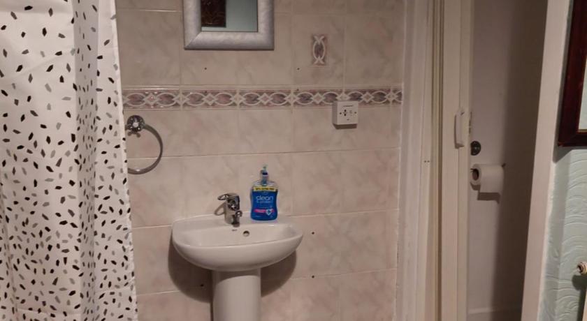 Leatham Park Guest House photo