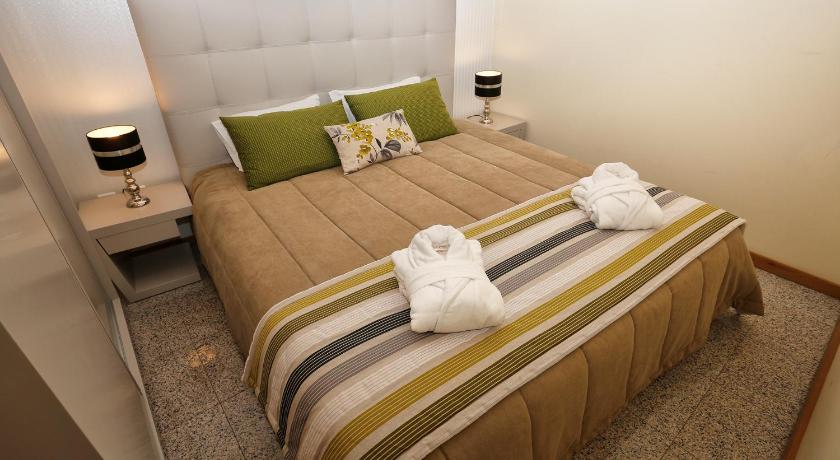 ポルト Oporto City Centre Apartments 3つ星 ゲストハウス プール