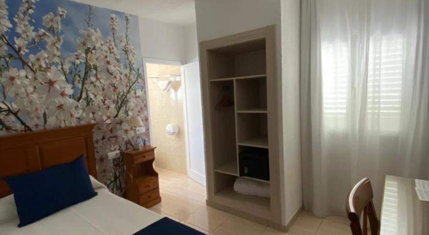 Hostal Mar y Huerta photo