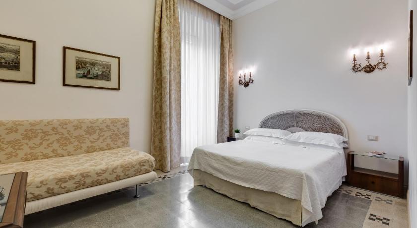 Image of Deluxe Triple Room 0