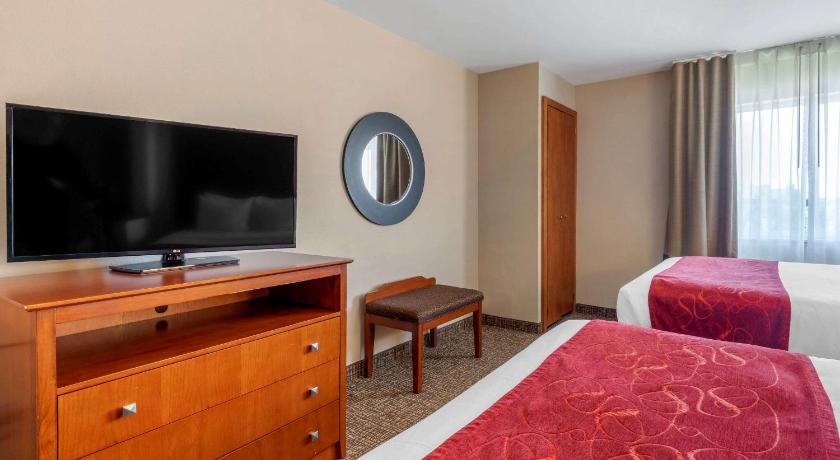 Comfort Suites North Dallas