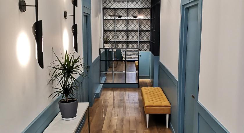 3 Rooms Hotel photo
