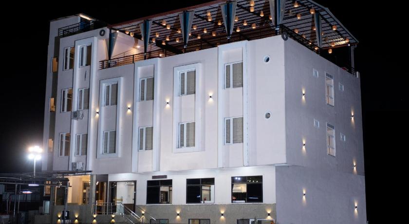Hotel Bhairav Bagh & Restaurant - image 11