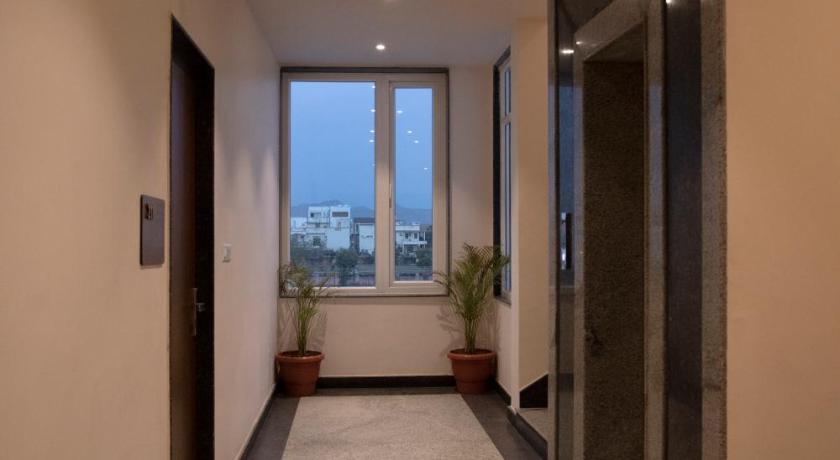 Hotel Bhairav Bagh & Restaurant - image 6