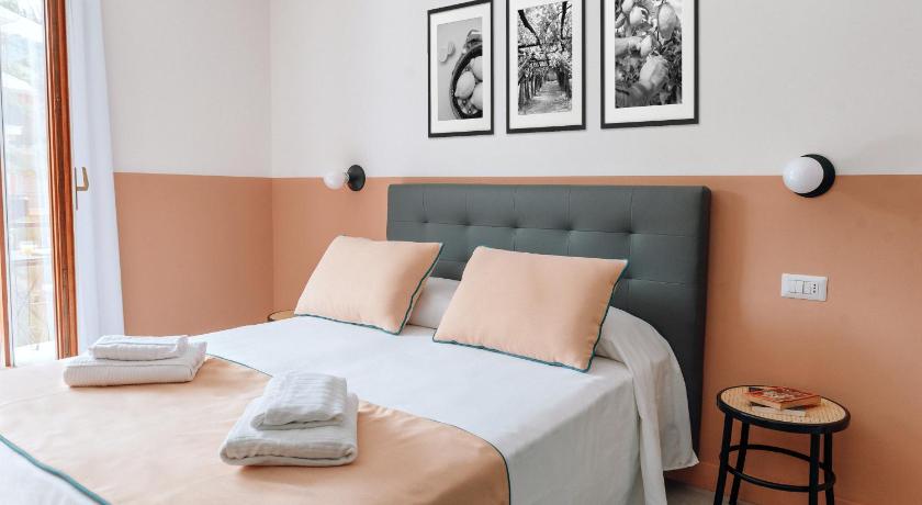 ソレント Sorrento Colors&Suites 3つ星 ゲストハウス 外観