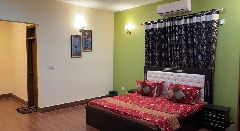 Hotel Executive Lodge - image 13