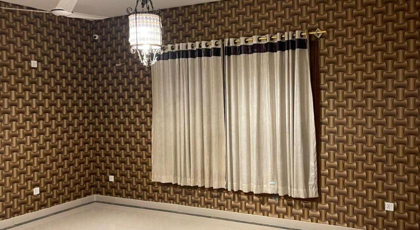 Hotel Executive Lodge - image 12