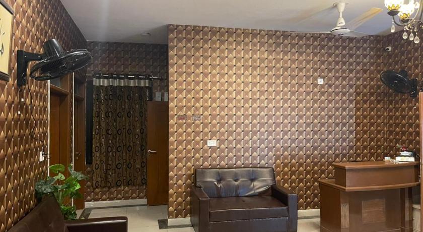 Hotel Executive Lodge - image 9