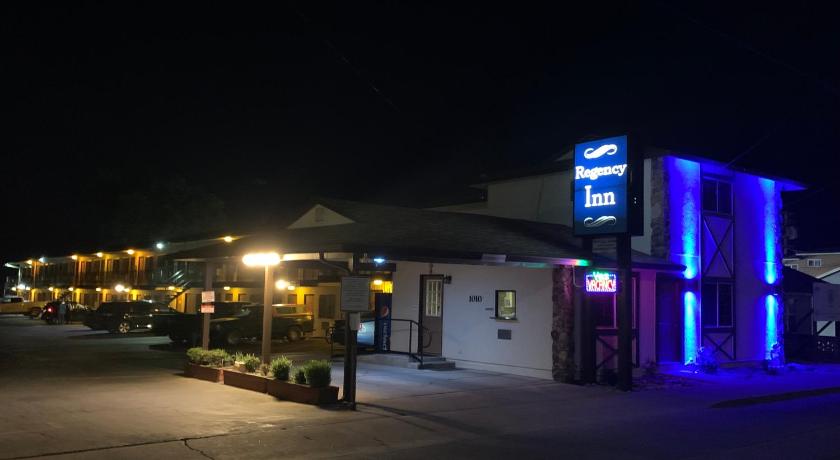 レイクポート Regency Inn Lakeport 3つ星 宿泊施設 スイート