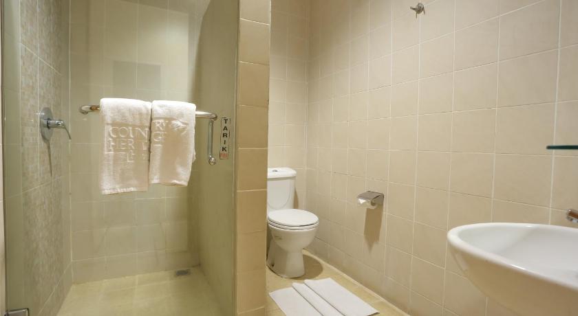 Image of Deluxe King Room 2