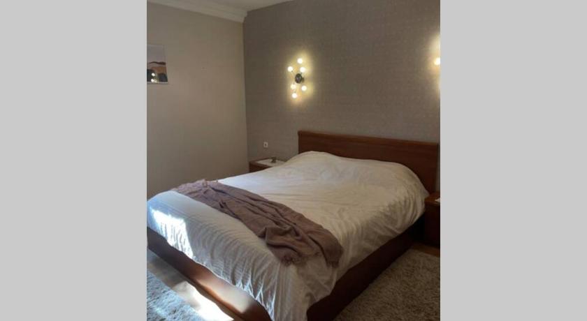 Cozy apartment in the center of Prishtina photo