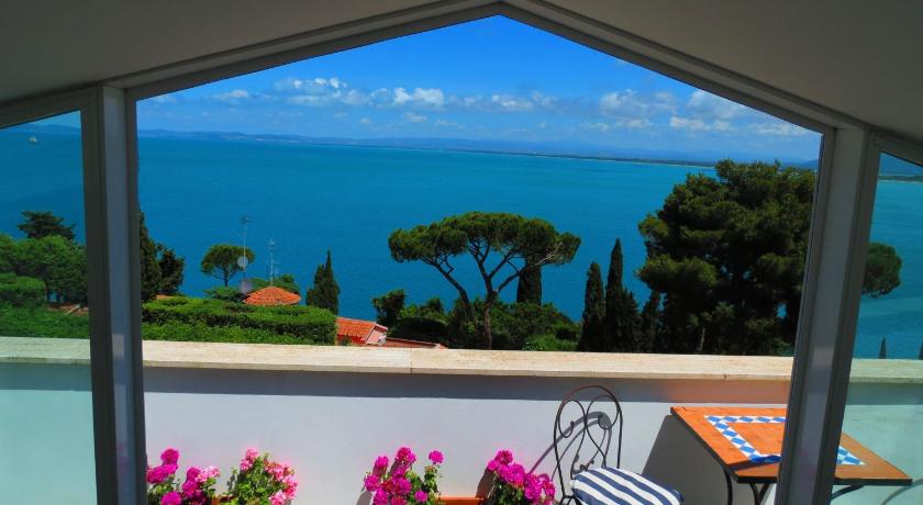 Villa Noi Quattro — Hotel in Porto Santo Stefano
