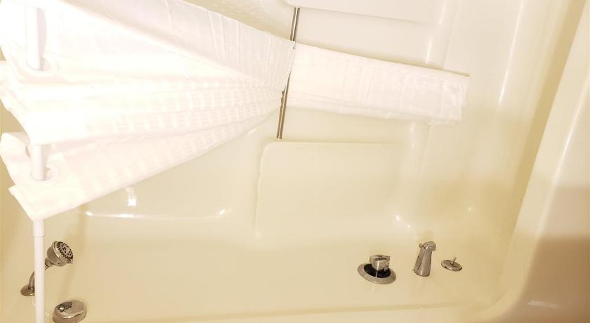 Newly Renovated Beachfront Studio Sun N Sand 1014 photo