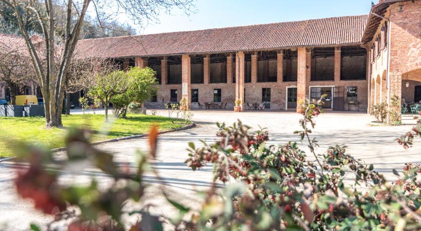 Marchesi Incisa Winery Lodge