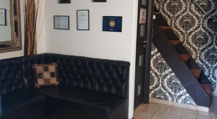 Mpoint Motel photo