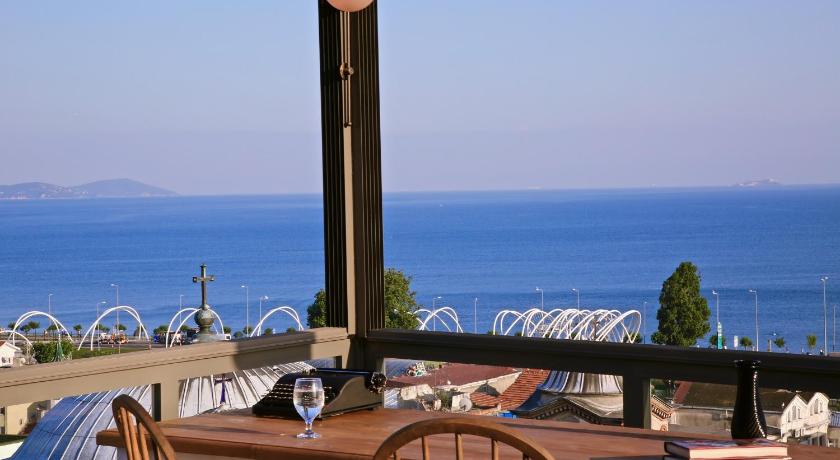 HOTEL BRONTE - image 16