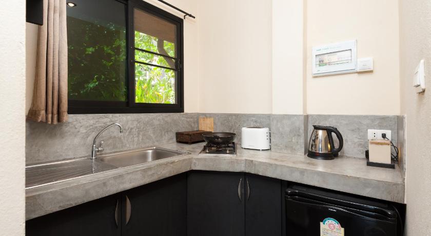 Koh Tao Heights Apartments photo
