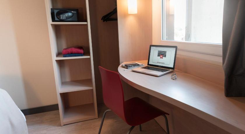 ピラール ibis Pilar 3つ星 ホテル プール