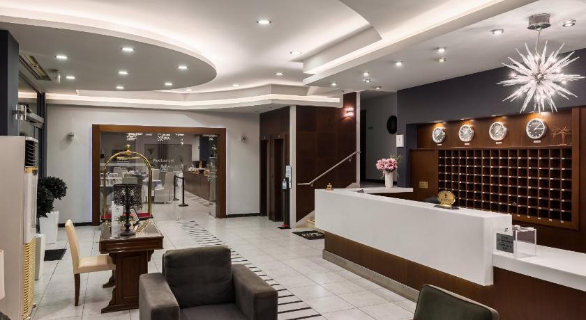 Ξενοδοχείο Αρίων (Arion Hotel)