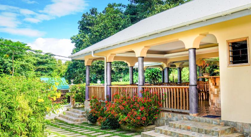 Bernique Guesthouse — Hotel in Seychelles Islands