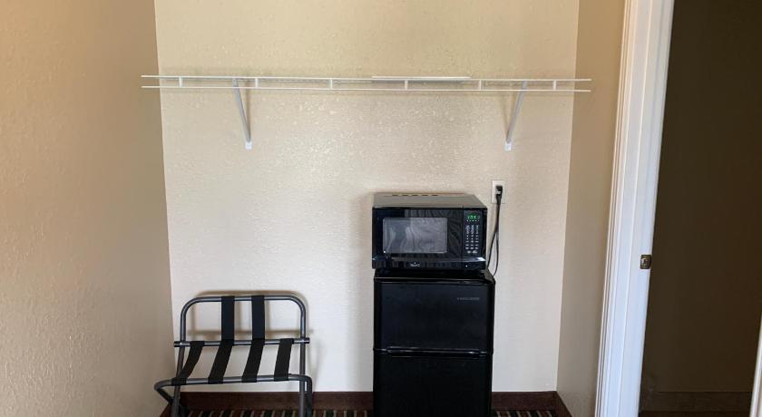 Wayne Motel photo