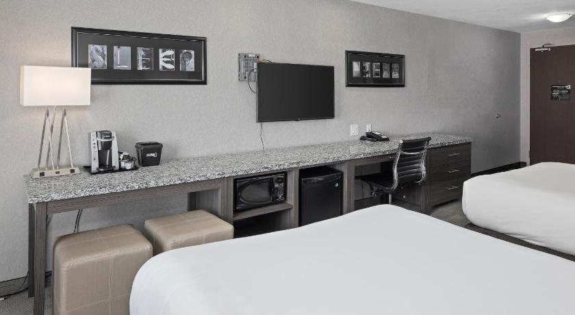 Home Inn & Suites Saskatoon South