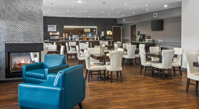 Home Inn & Suites Regina Airport