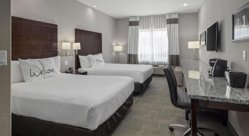 Home Inn & Suites Regina Airport