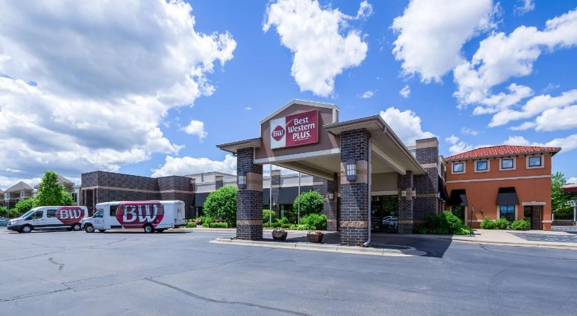 Best Western Plus Bloomington Hotel